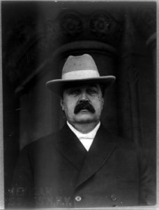 Senator William Lorimer, 1861-1934, bust portrait, facing front LCCN2005691463