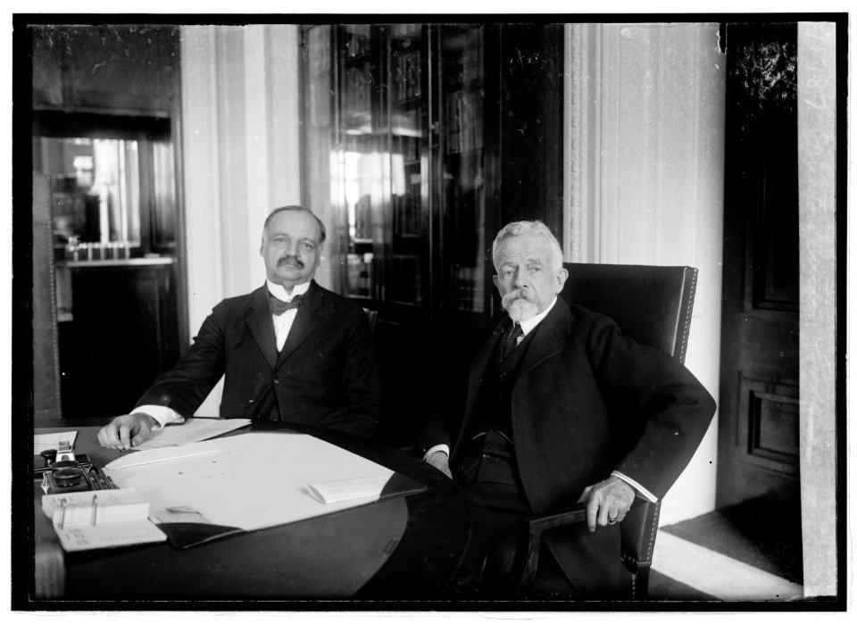 Senators Curtis & Lodge LCCN2016822441