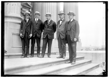 SENATORS. THOSE WHO HAD BEEN GOVERNORS- ARTHUR CAPPER OF KS; HENRY WILDER KEYS OF NH; WALTER EVANS EDGE OF NJ; STANLEY OF KY; WALSH OF MA. LCCN2016870039