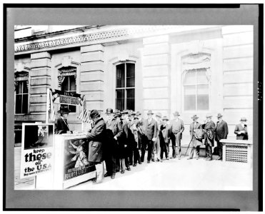 Senators buying liberty bonds LCCN93502927
