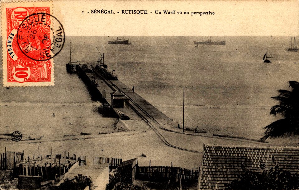 Senegal - Rufisque - Un Warff vu en perspective
