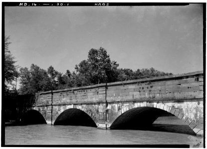 Seneca Aqueduct on Chesapeake and Ohio Canal before collapse from HABS