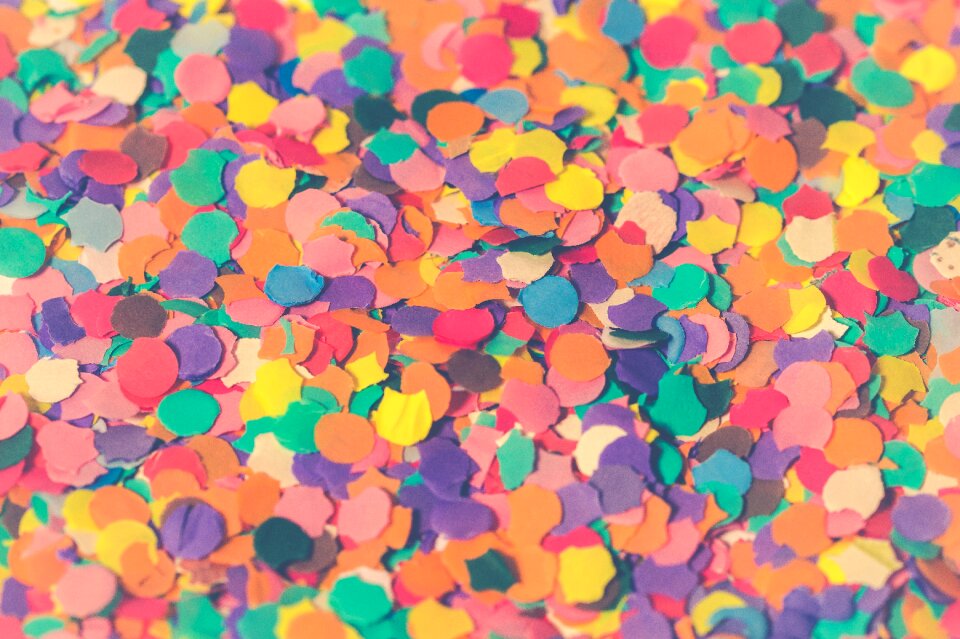 Structure confetti party