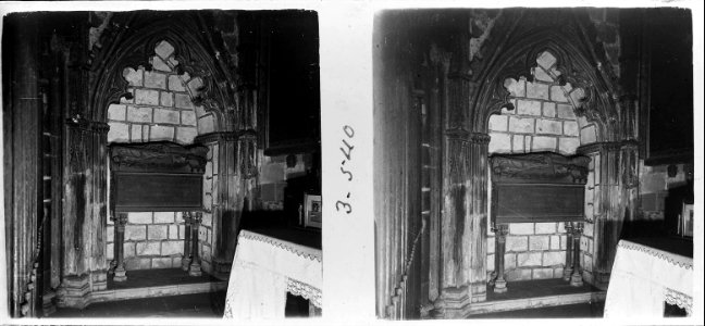 Sepulcre del bisbe de la catedral de Barcelona