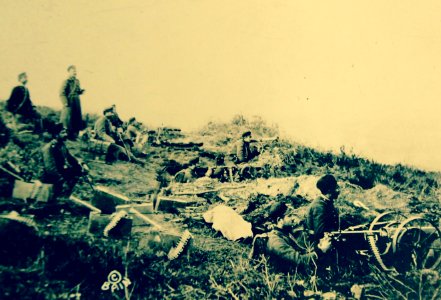 Serbian machine gunners in the mountains during WWI, January 11, 1915 (28944793483)