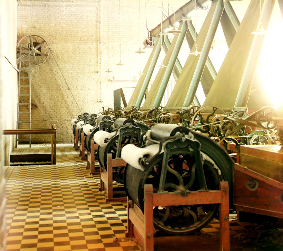 Sergei Prokudin-Gorskii, Cotton textile mill, probably in Tashkent, Russian Empire, ca. 1910