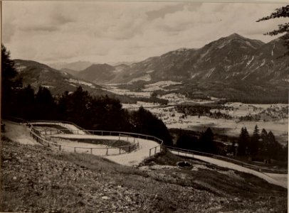Serpentinen der Strasse HERMAGOR - EGGERALM. aufgenommen am 25. Juni 1916. (BildID 15476714)