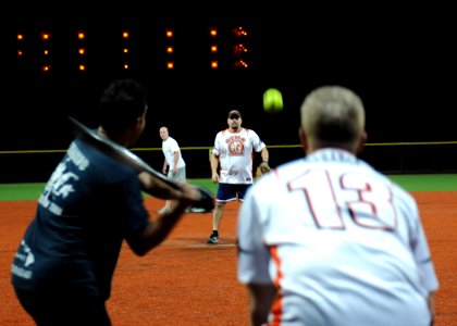 Service members play baseball DVIDS267476