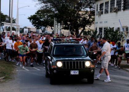 Service members participate in American Red Cross run DVIDS268191