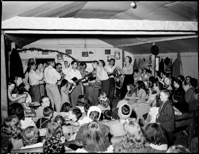 Services at the Pentecostal Church of God. Lejunior, Harlan County, Kentucky. - NARA - 541336