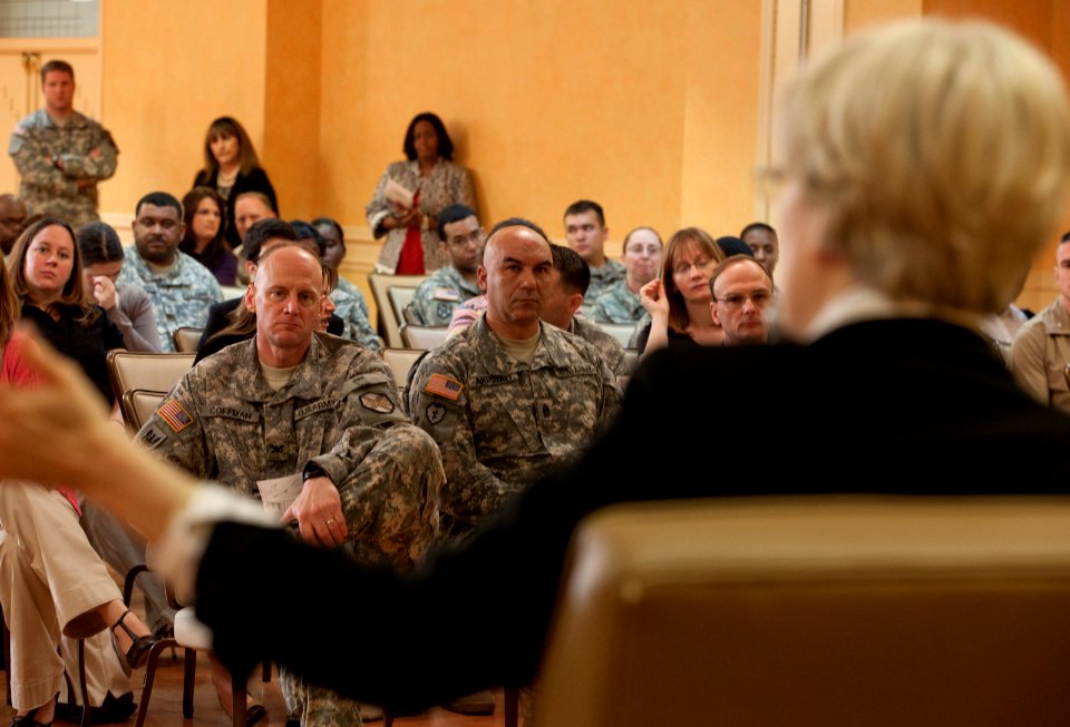 Servicemembers Forum at Ft. Myer (5619826203)