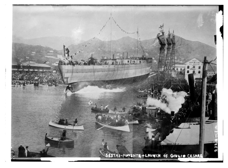 Sestri-Ponente e Launch of Giulio Cesare - 09879v