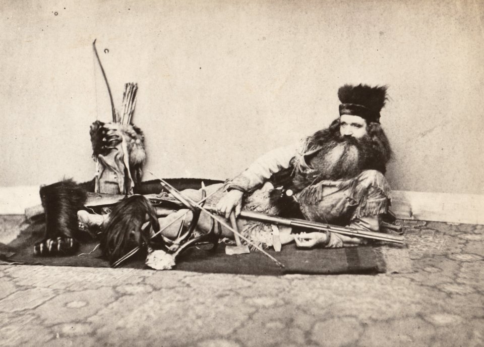 Seth Kinman Reclining