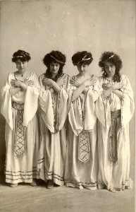 Several members of the Tivoli Opera Company (SAYRE 1670)