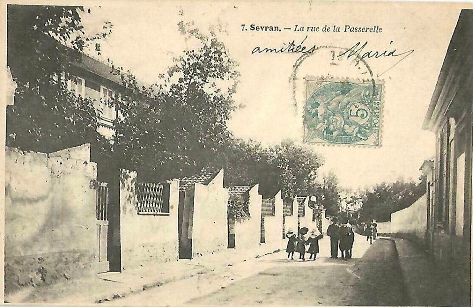 Sevran.Rue de la Passerelle