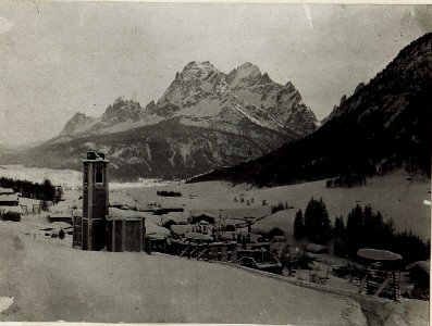 Sexten, im Hintergrund Rotwand. (BildID 15578711)