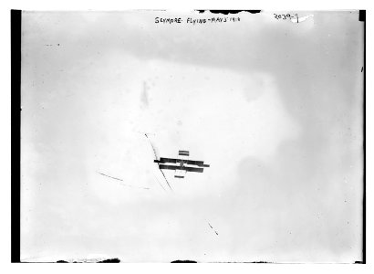 Seymore flying LCCN2014688255