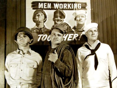 SGT Vineyard, George Woolslayer, and ACRM Evans with WWII poster, 1942 (25722181323)