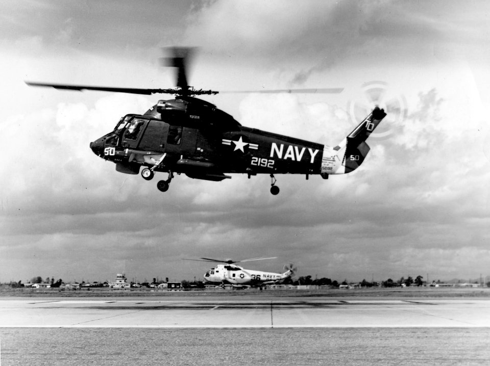 SH-2F Seasprite of HSL-31 and SH-3H Sea King of HS-10 at NAAS Imperial Beach in 1977