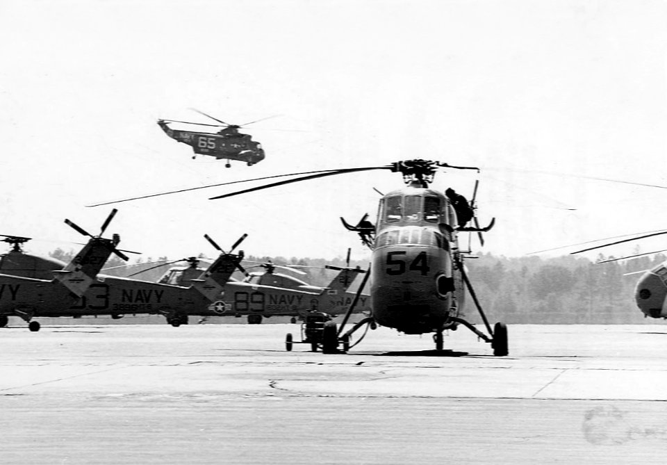 SH-3A Sea King of HS-11 and HT-8 UH-34 Seahorses at Ellyson Field in 1967