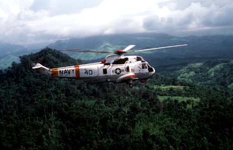 SH-3G Sea King VC-5 in flight in 1981