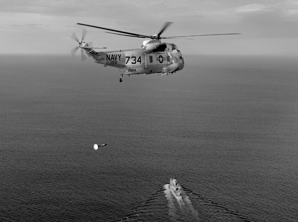 SH-3H Sea King HS-6 with MAD in 1976