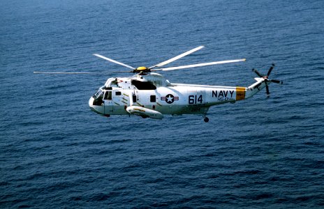 SH-3H Sea King of HS-17 in flight over the Med in April 1986