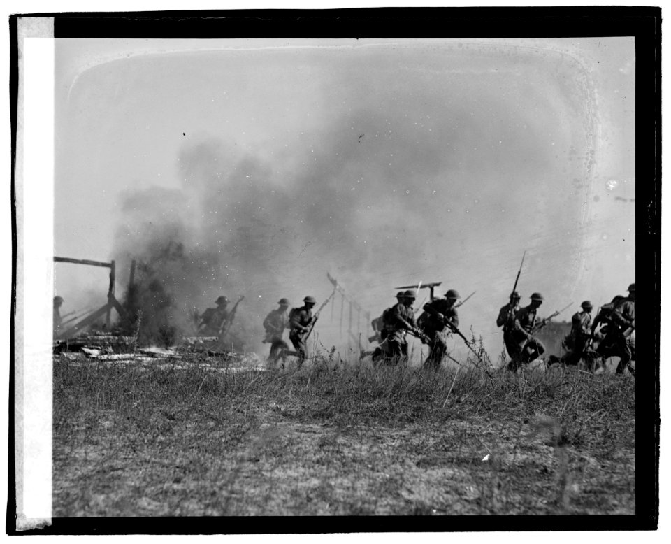 Sham battle, Camp Meade LCCN2016828648