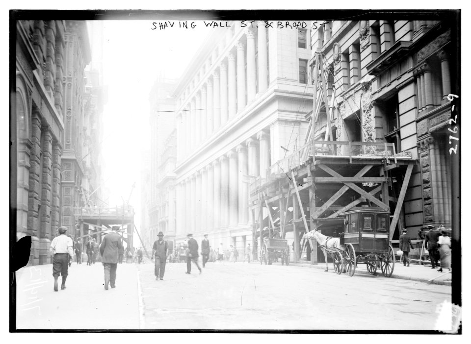 Shaving Wall St. and Broad St. LCCN2014693578