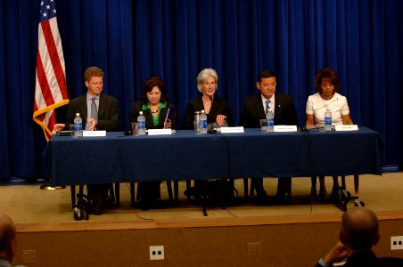Shaun Donovan, Hilda Solis, Kathleen Sebelius, Eric K. Shinseki, and Melody Barnes, 2010