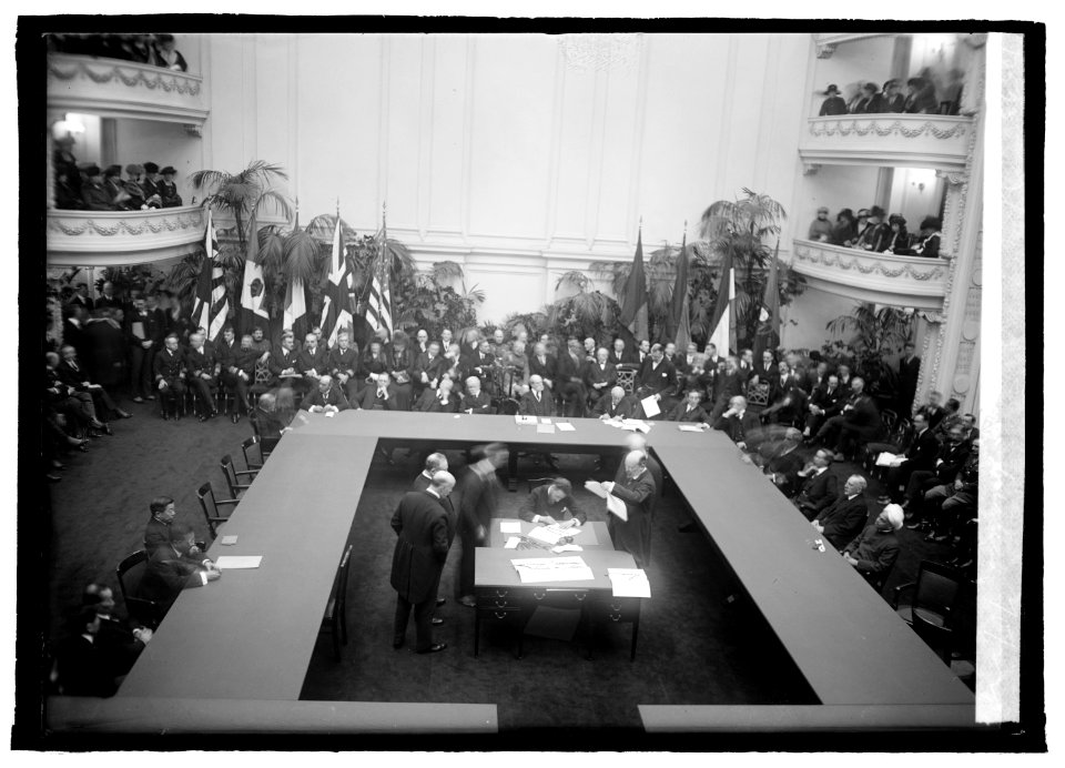 Shauzer signing treaties, 2-5-22 LCCN2016846050