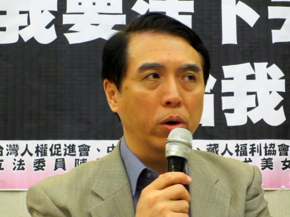 Shei-Saint Chen from VOA