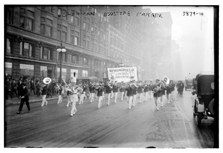 Sherman Boosters Parade LCCN2014701876