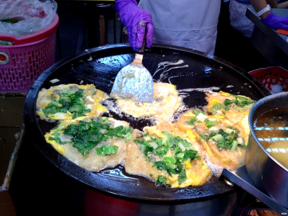 Shilin Night Market from VOA (2)