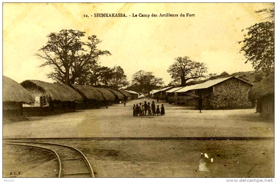 Shinkakassa. Le camp des atrilleurs du fort, voie ferree. Circulé en 1912 Editeur J. I. P