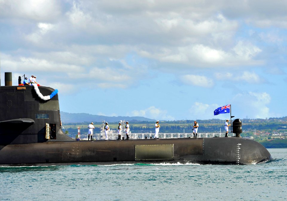 Ships return to port, RIMPAC 2014 140729-N-WF272-025