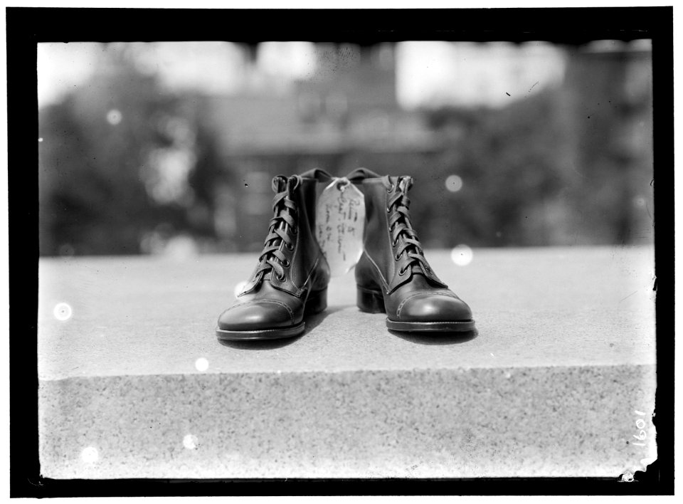 SHOES LOC hec.01469