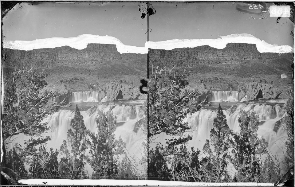 SHOSHONE FALLS, SNAKE RIVER, IDAHO, LOOKING THROUGH THE TIMBER & SHOWING THE MAIN FALL & UPPER OR LACE FALLS - NARA - 524083