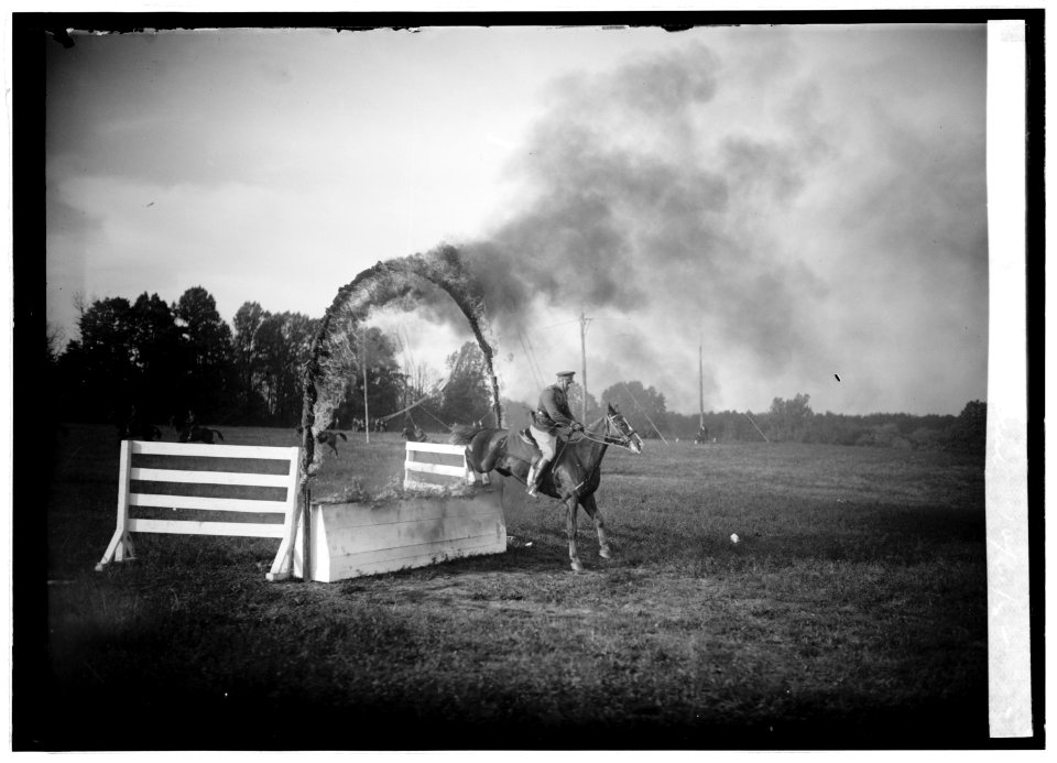 Shrine barbecue, 10-21-22 LCCN2016846809