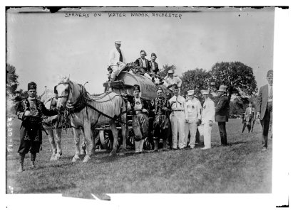 Shriners on water wagon - Rochester LCCN2014689794