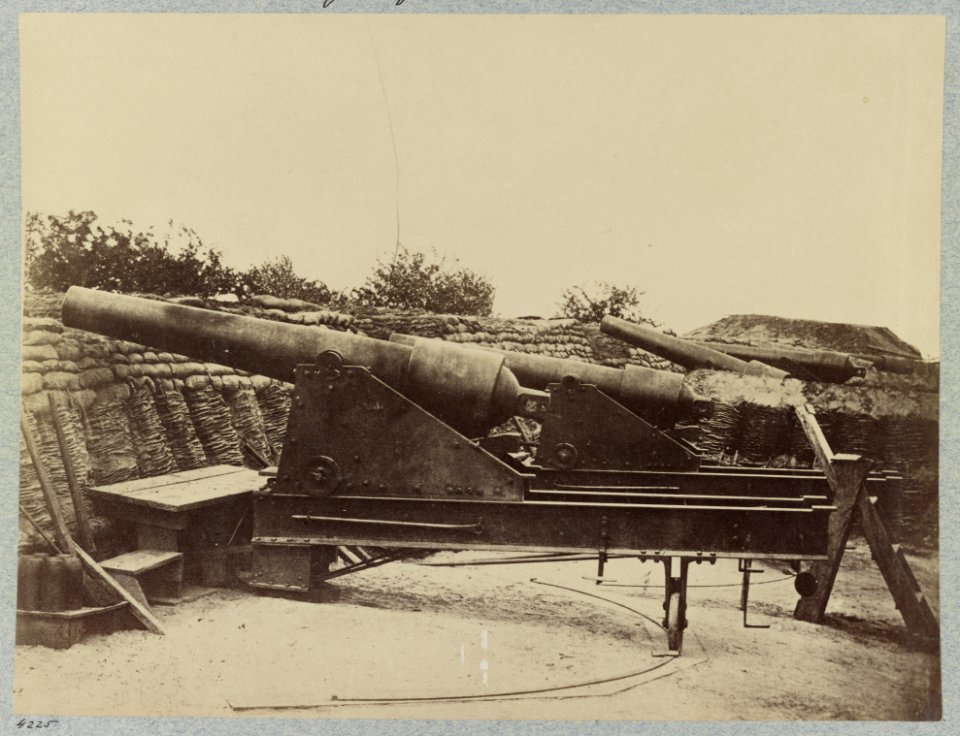 Siege of Yorktown. Federal Battery No. 1, near Farnhold's house, mounting one 200 pdr. and ten 100 pdr. guns LCCN2012646903