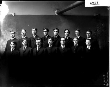 Sigma Chi group portrait 1905 (3194700717) photo