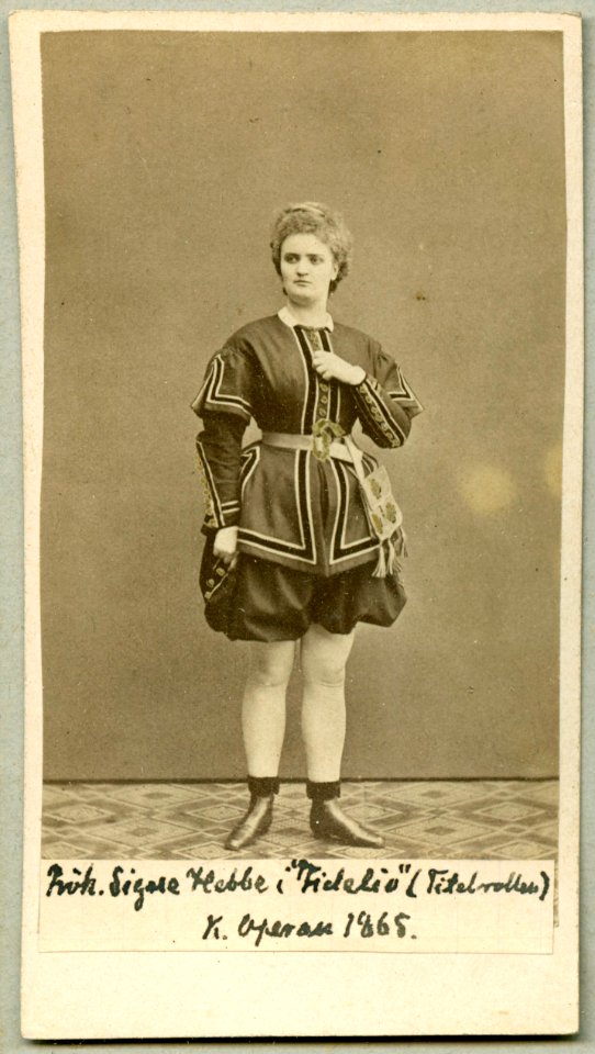 Signe Hebbe, rollporträtt - SMV - H4 009