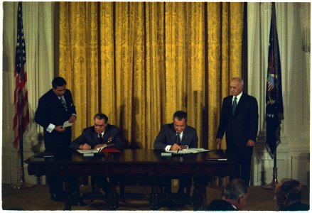 Signing ceremony for the Scientific and Technical Cooperation Agreement in the Field of Peaceful Uses of Atomic... - NARA - 194521