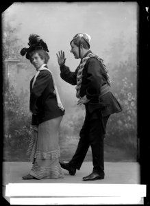 Signe Rydberg-Eklöf and Axel Nilsson in Hoppmans äventyr at Folkteatern 1908 - SMV - NR079