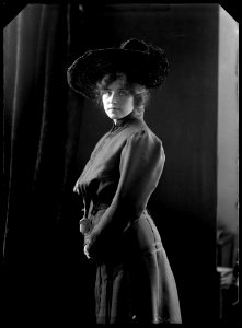 Signe Kolthoff, actor, undated portrait - SMV - GK053