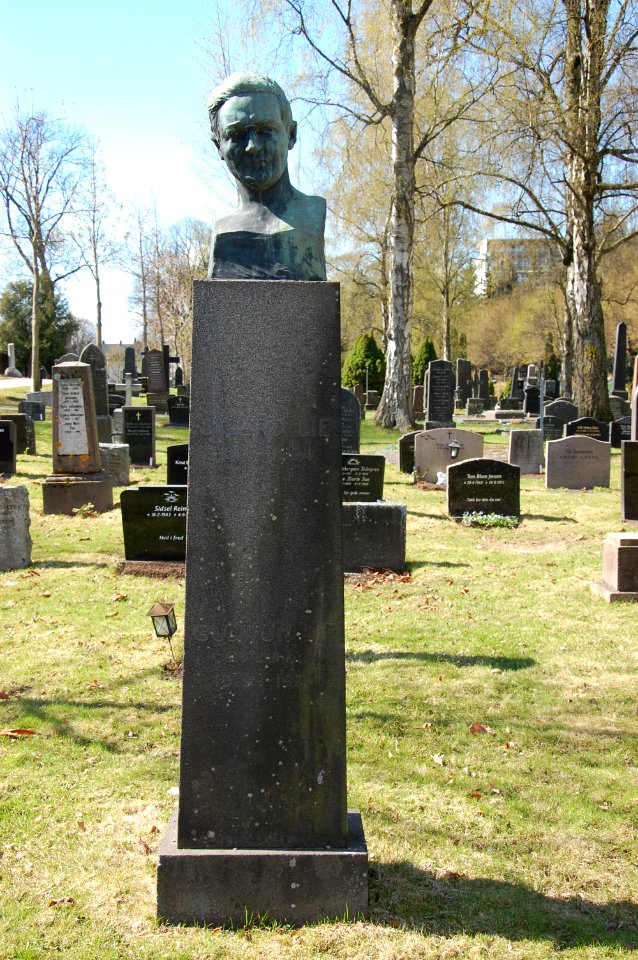 Sigurd Lie, gravminne på Vår Frelsers gravlund, Oslo