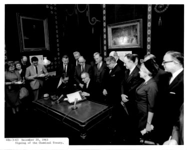 Signing chamizal treaty (2)