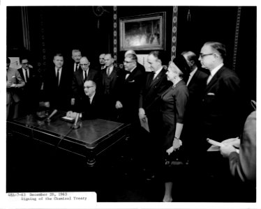 Signing chamizal treaty (5)