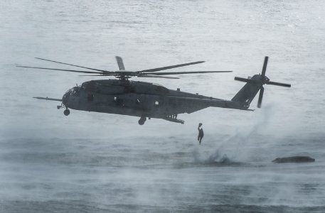 Sikorsky CH-53E (USMC) RIMPAC 2014 031